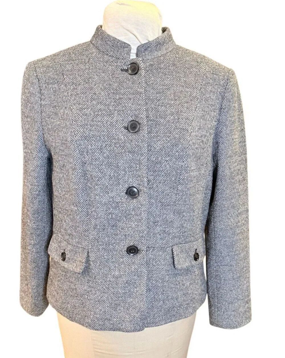 Talbots Structured Gray Tweed Sz. 14P Jacket Band Collar 4-Button Front Classic